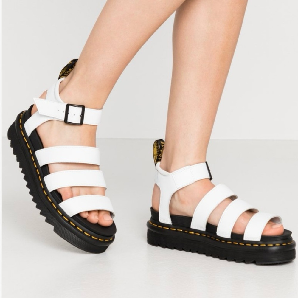 New Dr. Marten’s Blair sandals Size 7 women’s